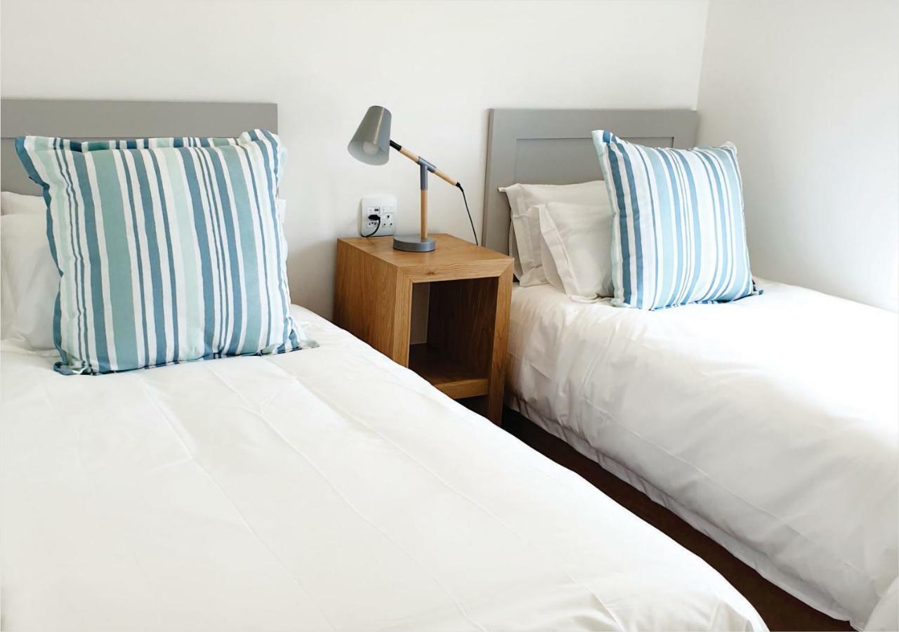 Oceans Guest House & Luxurious Apartments Struisbaai Buitenkant foto