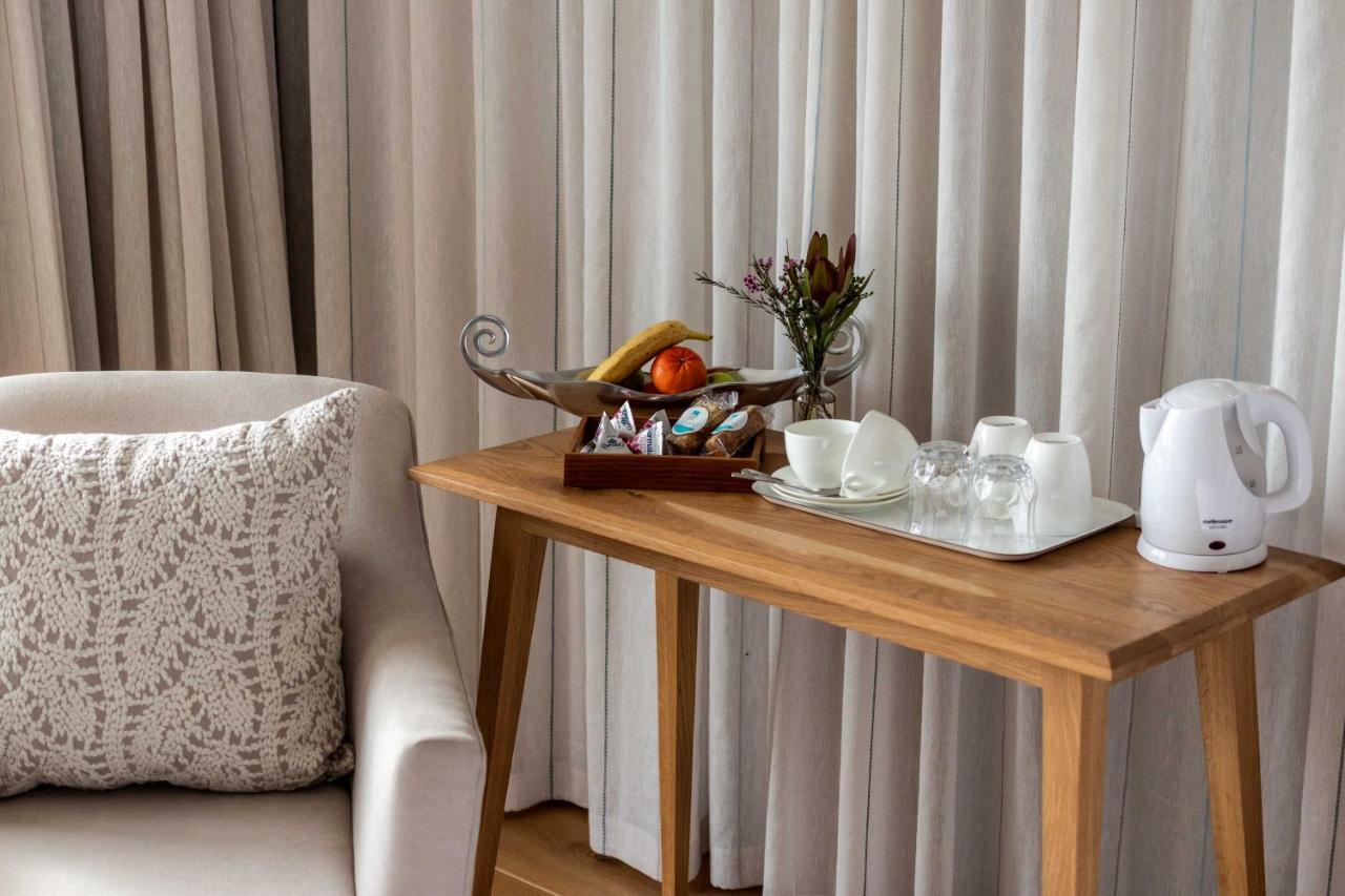Oceans Guest House & Luxurious Apartments Struisbaai Buitenkant foto